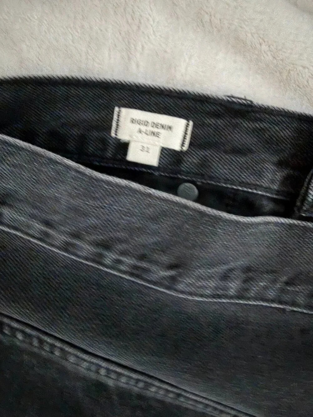 Madewell Rigid Denim Black Jean Mini Skirt - Size 31